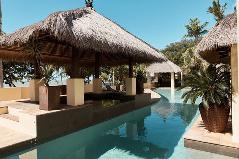 Sea Change Beachfront Apartments - Holiday Cairns 12
