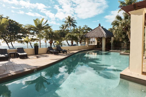 Sea Change Beachfront Apartments - Holiday Cairns 14