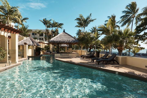 Sea Change Beachfront Apartments - Holiday Cairns 1