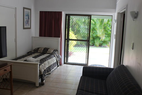 Amaroo On Mandalay, Magnetic Island - Holiday Cairns 21