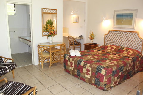 Amaroo On Mandalay, Magnetic Island - Holiday Cairns 17