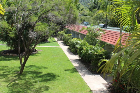 Amaroo On Mandalay, Magnetic Island - Holiday Cairns 38