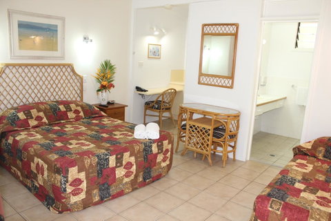 Amaroo On Mandalay, Magnetic Island - Holiday Cairns 16