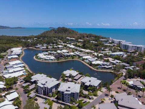Blue Lagoon Resort - Holiday Cairns 7