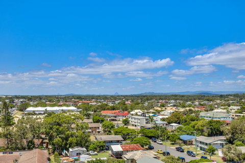 Direct Collective - Sea Breeze Mooloolaba - Holiday Cairns 15