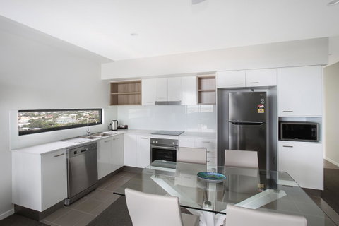 Direct Collective - Sea Breeze Mooloolaba - Holiday Cairns 9
