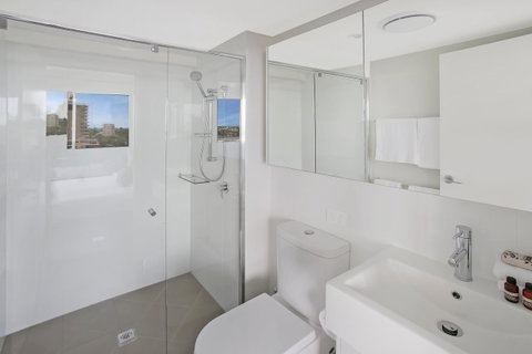 Direct Collective - Sea Breeze Mooloolaba - Holiday Cairns 10