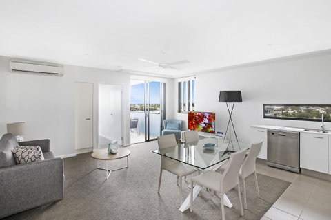 Direct Collective - Sea Breeze Mooloolaba - Holiday Cairns 20