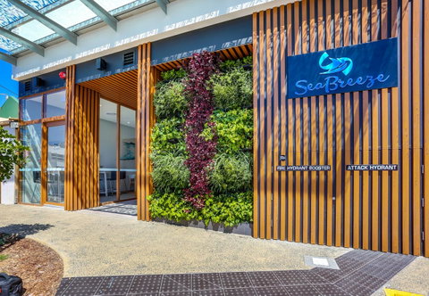 Direct Collective - Sea Breeze Mooloolaba - Holiday Cairns 2