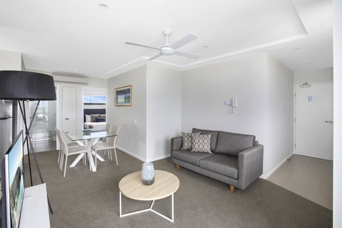 Direct Collective - Sea Breeze Mooloolaba - Holiday Cairns 22