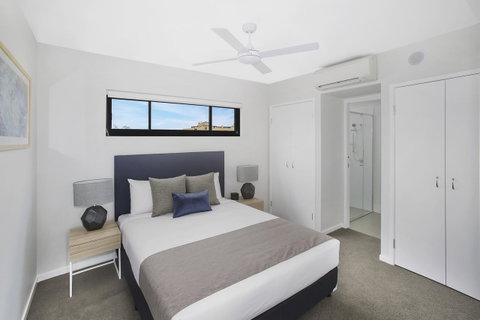 Direct Collective - Sea Breeze Mooloolaba - Holiday Cairns 12