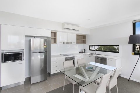 Direct Collective - Sea Breeze Mooloolaba - Holiday Cairns 28