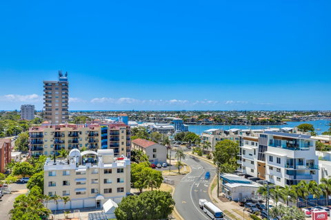 Direct Collective - Sea Breeze Mooloolaba - Holiday Cairns 13