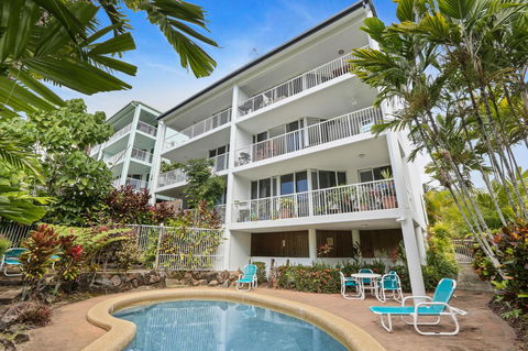 On The Beach Apartments - Holiday Cairns 7