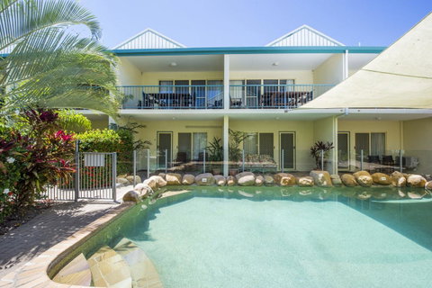 Sails On Horseshoe Apartment 9 - Holiday Cairns 3