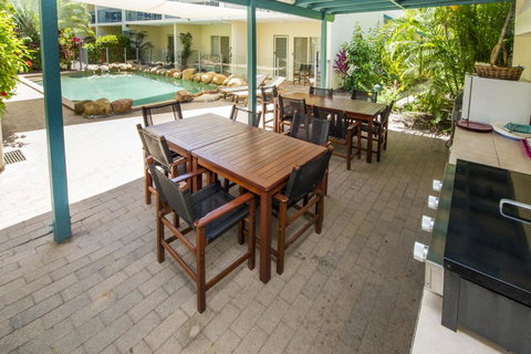 Sails On Horseshoe Apartment 9 - Holiday Cairns 6