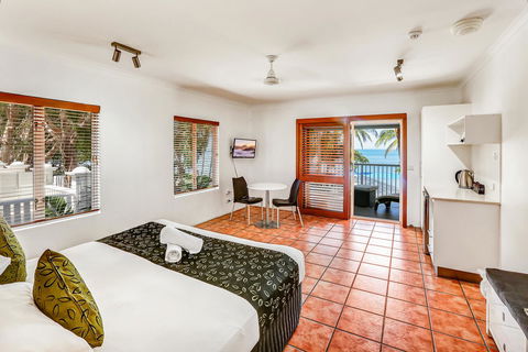 Paradise On The Beach Resort - Holiday Cairns 16