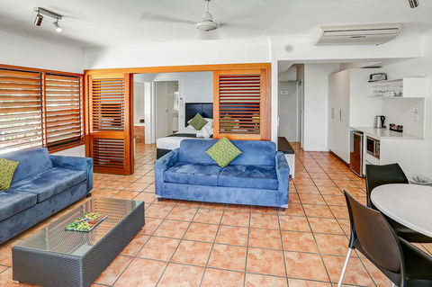 Paradise On The Beach Resort - Holiday Cairns 15