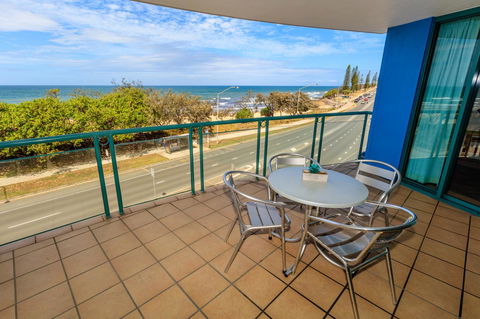 Grand Palais Boolarong Beachside Apartments - Holiday Cairns 32