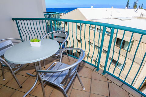 Grand Palais Boolarong Beachside Apartments - Holiday Cairns 19