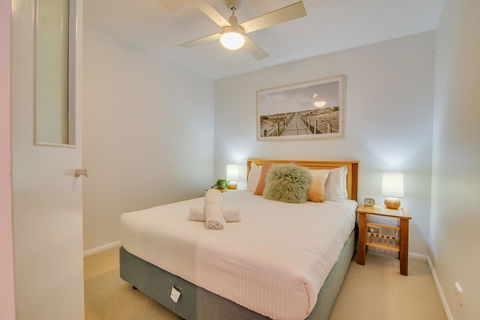 Grand Palais Boolarong Beachside Apartments - Holiday Cairns 4