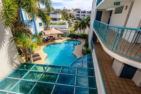 Grand Palais Boolarong Beachside Apartments - Holiday Cairns 44