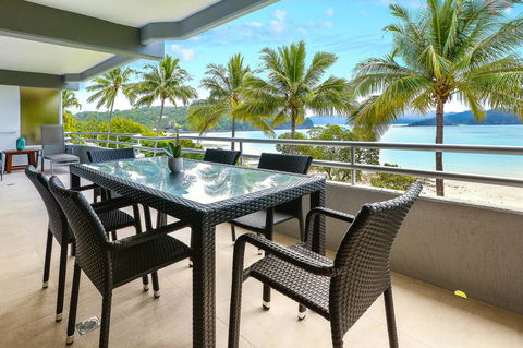 Frangipani 104 - Hamilton Island - Holiday Cairns 0