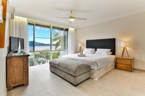 Frangipani 104 - Hamilton Island - Holiday Cairns 3