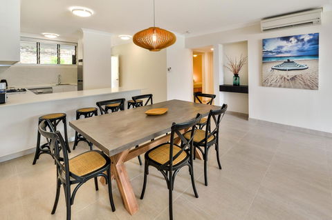 Frangipani 104 - Hamilton Island - Holiday Cairns 6