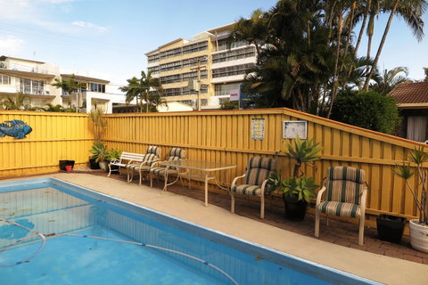 Twin Pines Motel - Holiday Cairns 23
