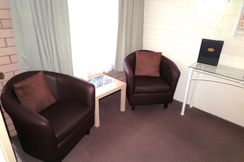 Twin Pines Motel - Holiday Cairns 24