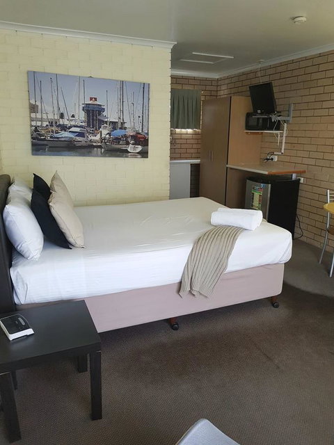 Twin Pines Motel - Holiday Cairns 19