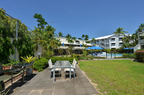 Seascape Holidays At Beachfront Terraces - Holiday Cairns 23