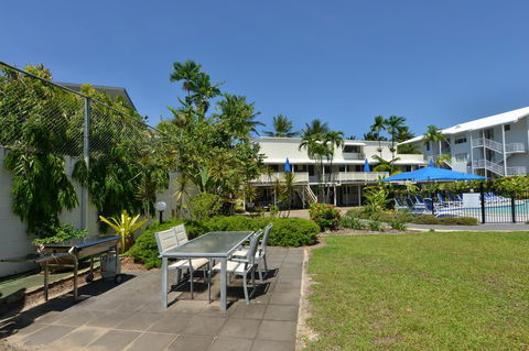 Seascape Holidays At Beachfront Terraces - Holiday Cairns 24