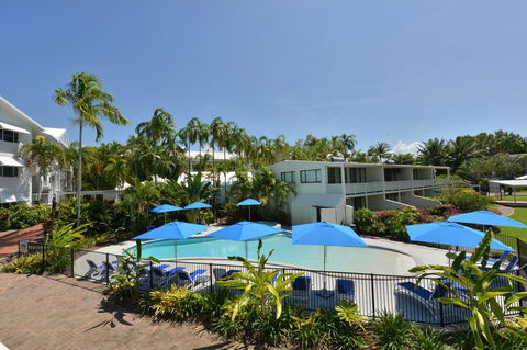 Seascape Holidays At Beachfront Terraces - Holiday Cairns 17