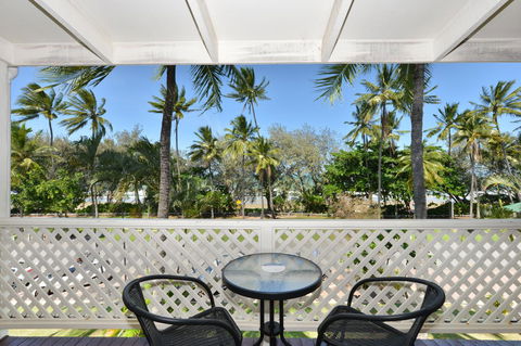 Seascape Holidays At Beachfront Terraces - Holiday Cairns 29