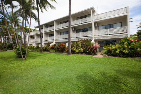 Seascape Holidays At Beachfront Terraces - Holiday Cairns 30
