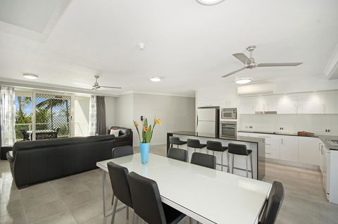 Mariners North Holiday Apartments - Holiday Cairns 40