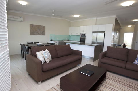 Mariners North Holiday Apartments - Holiday Cairns 37