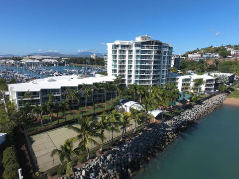 Mariners North Holiday Apartments - Holiday Cairns 10