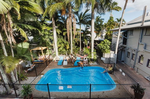 Mad Monkey Central - Holiday Cairns 40