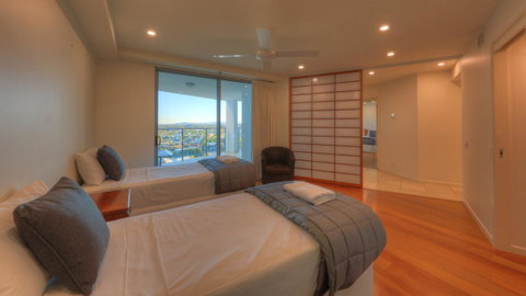 Cilento Mooloolaba - Holiday Cairns 17