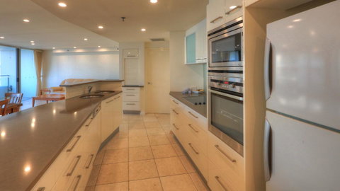 Cilento Mooloolaba - Holiday Cairns 16