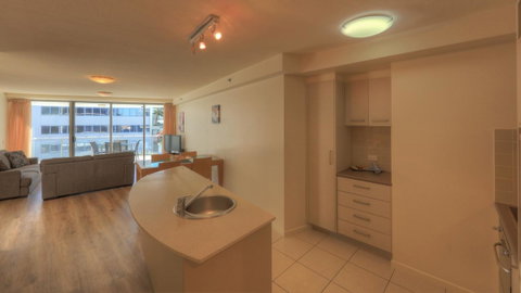 Cilento Mooloolaba - Holiday Cairns 11