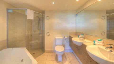 Cilento Mooloolaba - Holiday Cairns 9