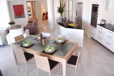 Cilento Mooloolaba - Holiday Cairns 34