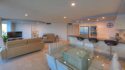 Cilento Mooloolaba - Holiday Cairns 24