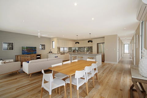Jacaranda Noosa - Holiday Cairns 17