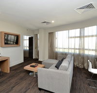 Hotel Grand Chancellor Townsville - Holiday Cairns