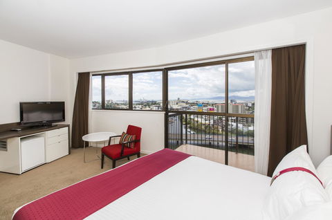 Hotel Grand Chancellor Townsville - Holiday Cairns 22